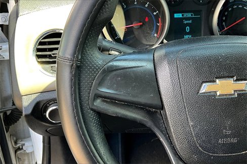 Used 2014 Chevrolet Cruze LS image 18