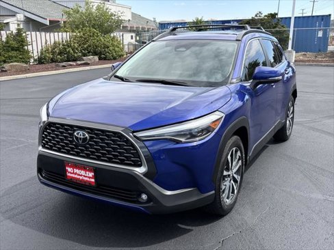 Certified 2023 Toyota Corolla Cross XLE image 1