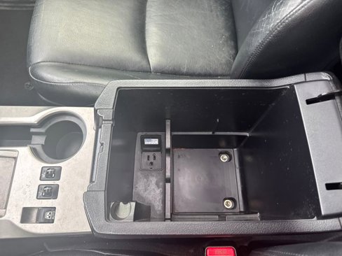 Used 2013 Toyota 4Runner SR5 image 26