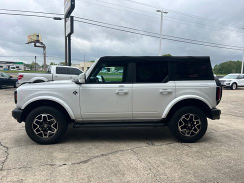 Used 2022 Ford Bronco Outer Banks image 10