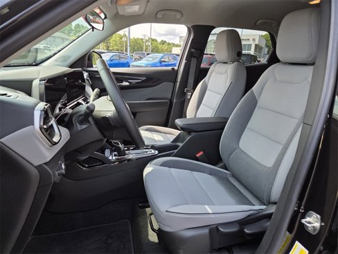 Used 2024 Chevrolet TrailBlazer LT w/ LT Cold Weather Package image 12