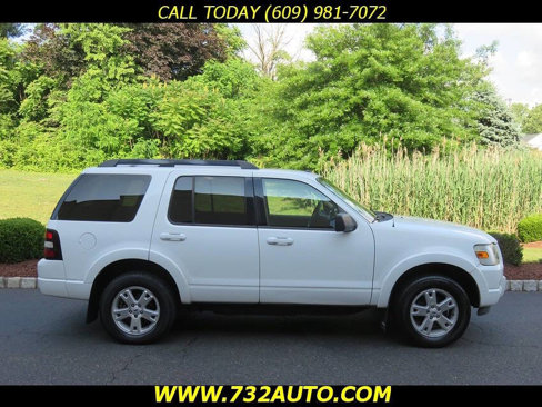 Used 2010 Ford Explorer XLT image 4