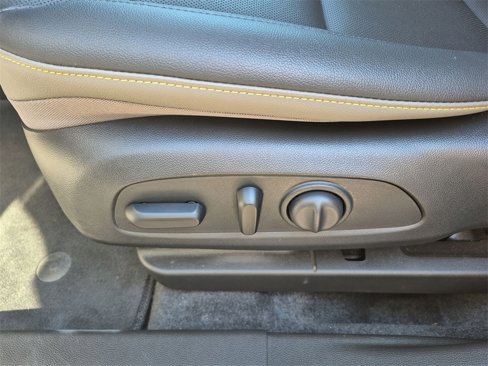 Used 2024 Chevrolet Trax ACTIV w/ Sunroof Package image 19