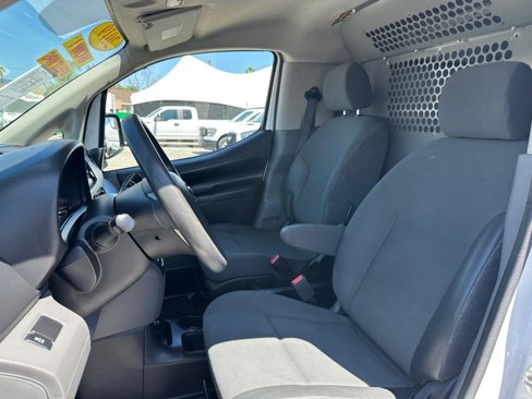 Used 2019 Nissan NV200 S image 27