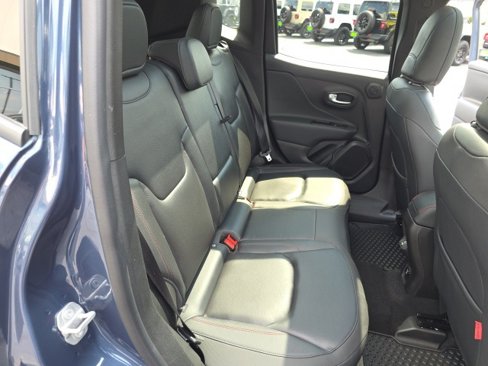 Used 2022 Jeep Renegade Trailhawk w/ Sun/Sound Group image 43
