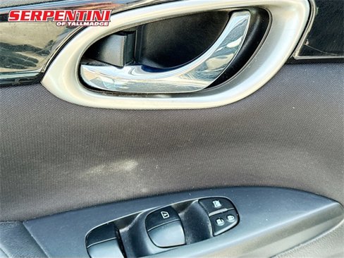 Used 2016 Nissan Sentra SV image 16