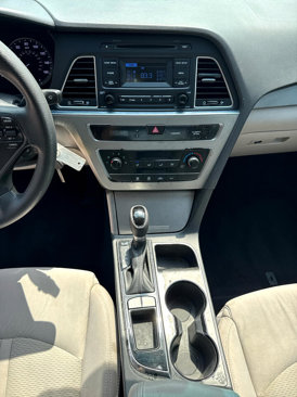 Used 2015 Hyundai Sonata SE image 15