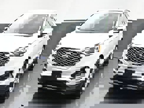 Used 2023 Ford Edge SEL image 3