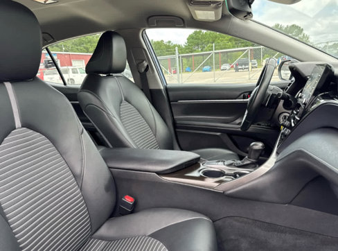Used 2023 Toyota Camry SE image 17