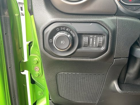 Used 2020 Jeep Wrangler Unlimited Sport S image 35