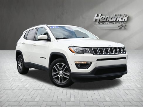 Used 2019 Jeep Compass Latitude w/ Popular Equipment Group image 2