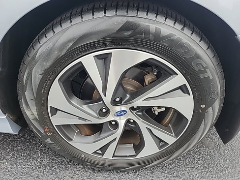 Used 2020 Subaru Legacy Premium image 12