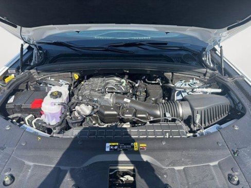 New 2025 Jeep Grand Cherokee Altitude image 15