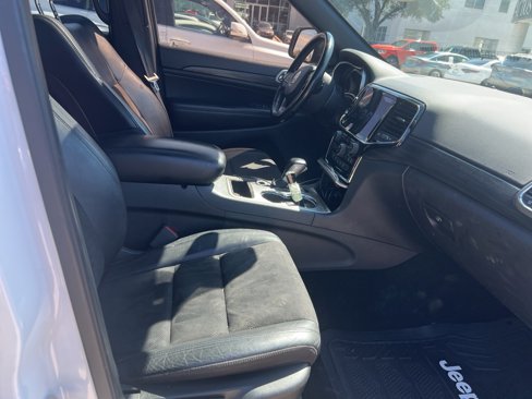 Used 2020 Jeep Grand Cherokee Altitude image 7