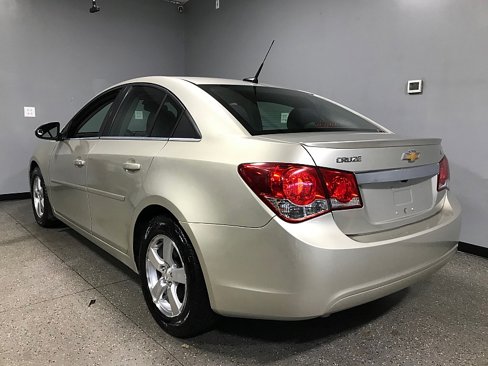 Used 2014 Chevrolet Cruze LT image 5