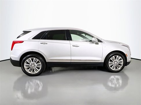 Used 2018 Cadillac XT5 Premium Luxury image 9