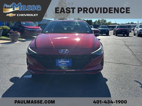 Used 2022 Hyundai Elantra SEL image 2