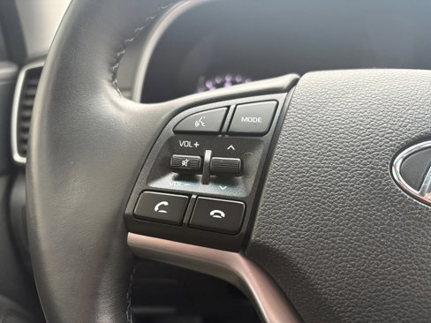 Used 2021 Hyundai Tucson Limited image 11