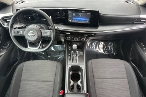 Used 2025 Nissan Kicks S w/ Charging Package image 14