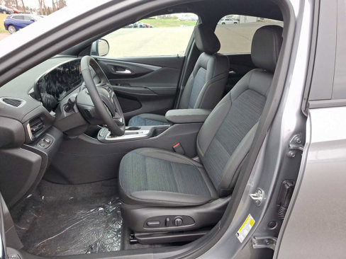 New 2025 Buick Envista Preferred w/ Convenience I Package image 11