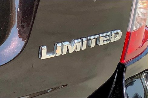 Used 2013 Ford Edge Limited image 9