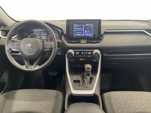 Used 2022 Toyota RAV4 XLE image 16
