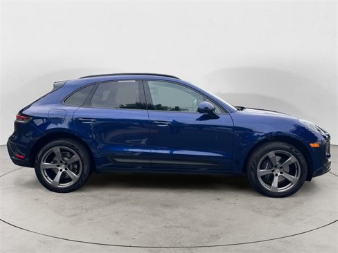 Used 2024 Porsche Macan image 6
