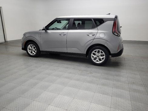 Used 2023 Kia Soul LX w/ Option Group 015 image 3