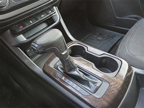 Used 2016 GMC Canyon SLE w/ SLE Convenience Package image 17