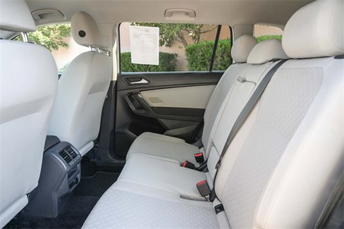 Used 2021 Volkswagen Tiguan S image 18