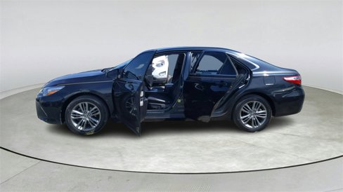 Used 2015 Toyota Camry SE image 11