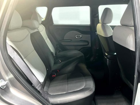 Used 2016 Kia Soul image 30