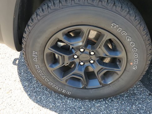 Used 2023 Jeep Cherokee Trailhawk image 5