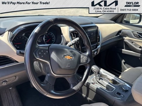 Used 2022 Chevrolet Traverse LT image 16