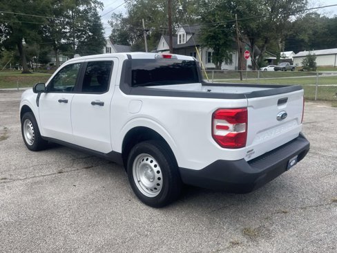Used 2022 Ford Maverick XL image 3