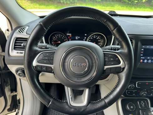 Used 2018 Jeep Compass Latitude w/ Popular Equipment Group image 23