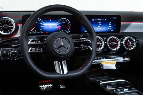 New 2025 Mercedes-Benz CLA 250 4MATIC image 12