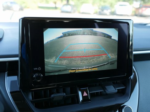 Used 2025 Toyota Corolla LE image 23