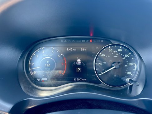 Used 2021 Nissan Kicks SV image 17
