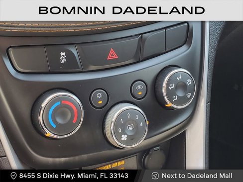Used 2021 Chevrolet Trax LS w/ Tint and Cruise Package image 24