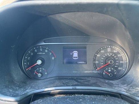 Used 2020 Kia Soul LX image 10