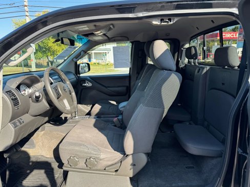 Used 2012 Nissan Frontier SV w/ Sport Appearance Pkg image 21