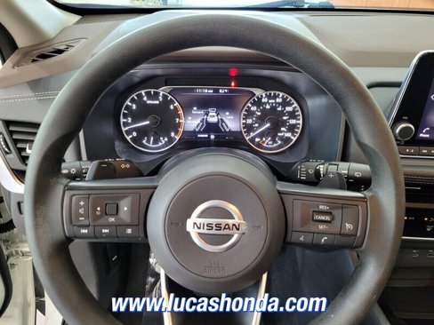 Used 2021 Nissan Rogue S image 10