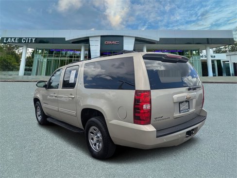 Used 2014 Chevrolet Suburban LT image 5