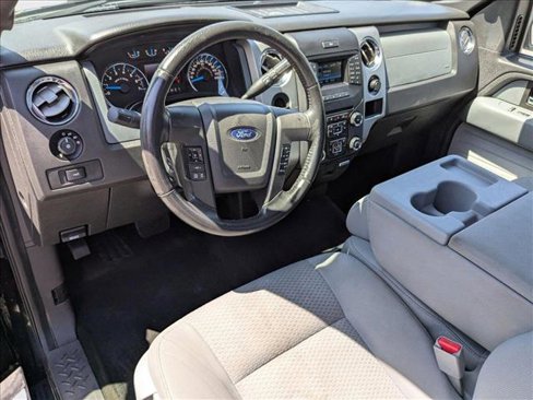 Used 2013 Ford F150 XLT w/ Mid Equipment Group image 10