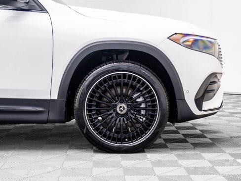 Certified 2024 Mercedes-Benz EQB 250+ image 34