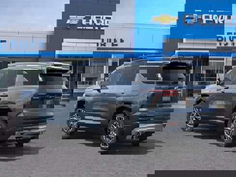 New 2026 Chevrolet Traverse LT image 3