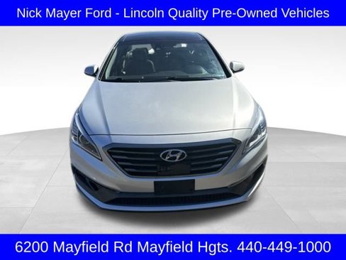 Used 2016 Hyundai Sonata Limited w/ Option Group 05 image 2