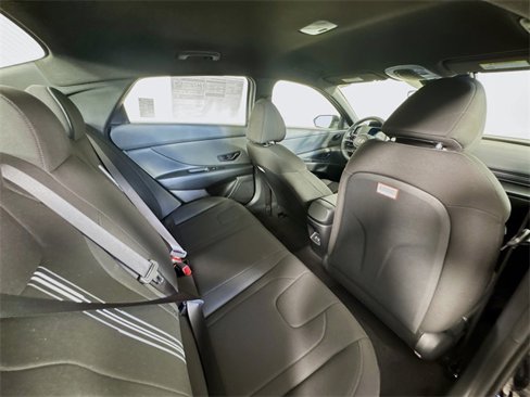 New 2025 Hyundai Elantra Sport image 21