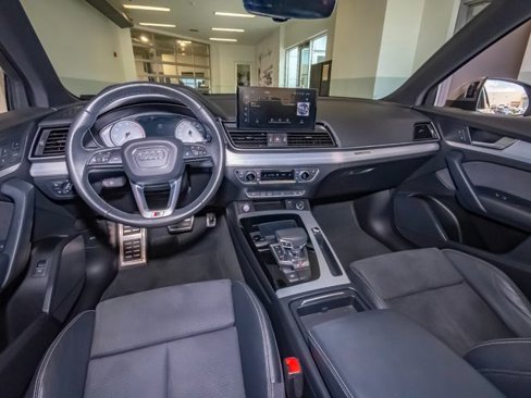 Used 2021 Audi SQ5 Premium w/ Convenience Package image 37